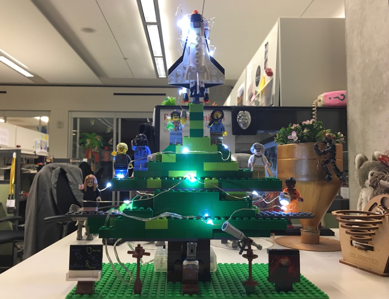 Women of science holiday tree w lights